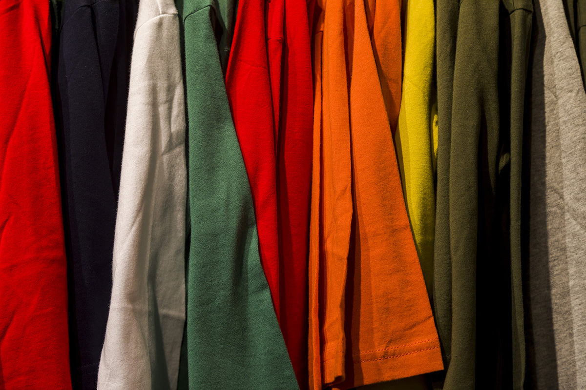 Cómo elegir el tejido y el gramaje ideal para tus prendas personalizadas